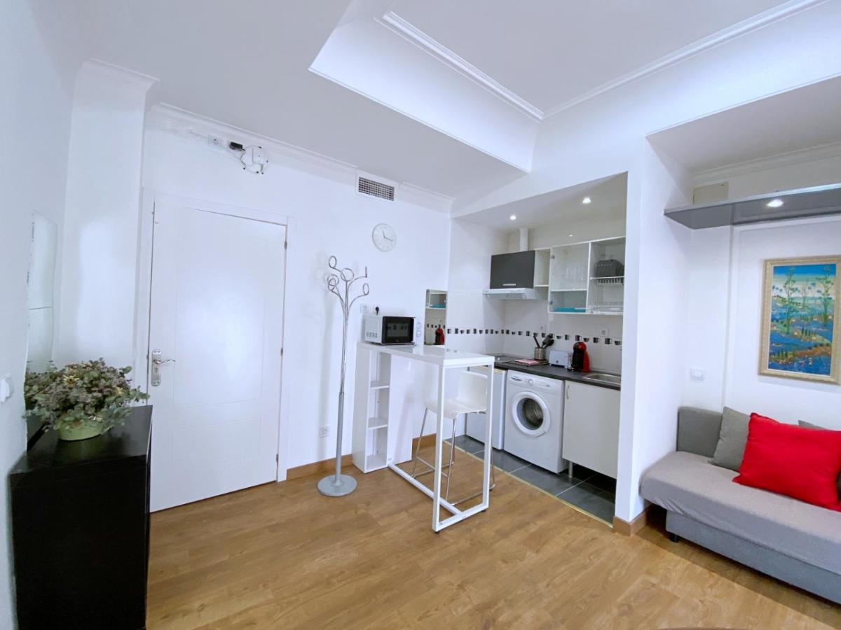 Apartamento Jacometrezo Madrid Exteriör bild
